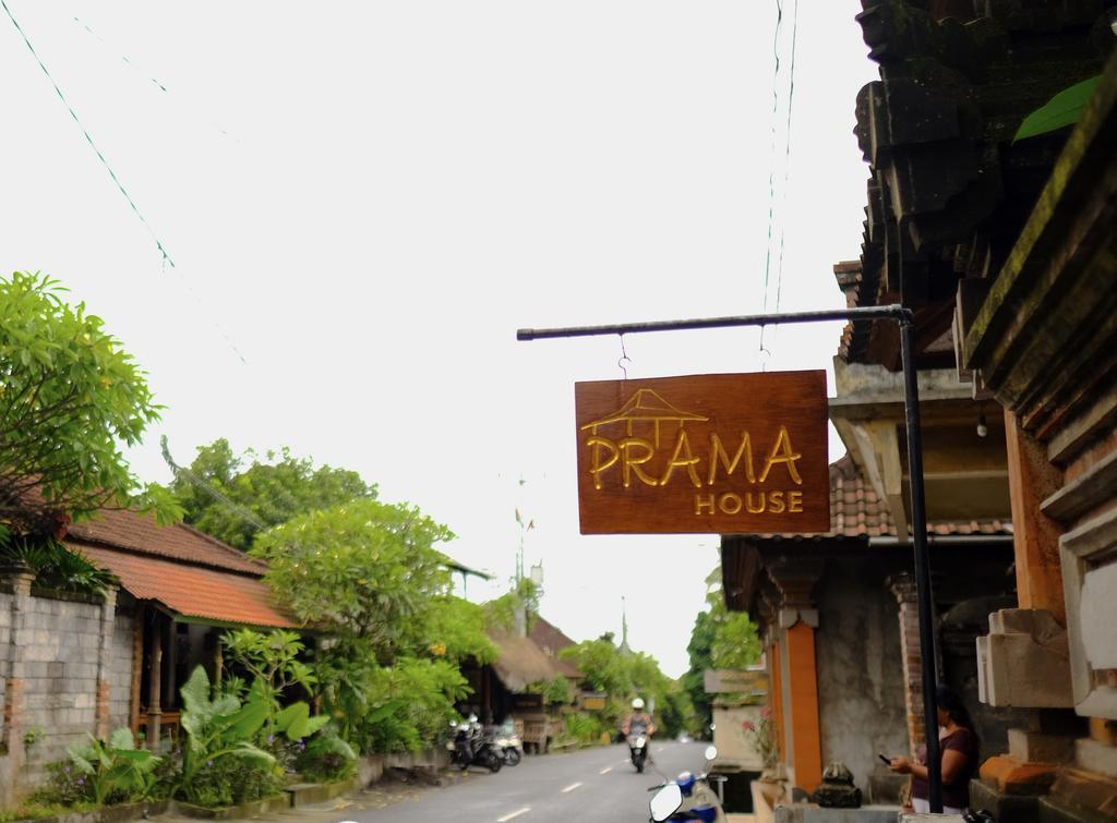 Villa Prama House à Ubud Extérieur photo